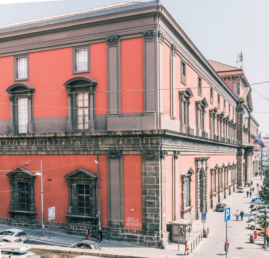 St. Teresa Museum Suites Napels Buitenkant foto